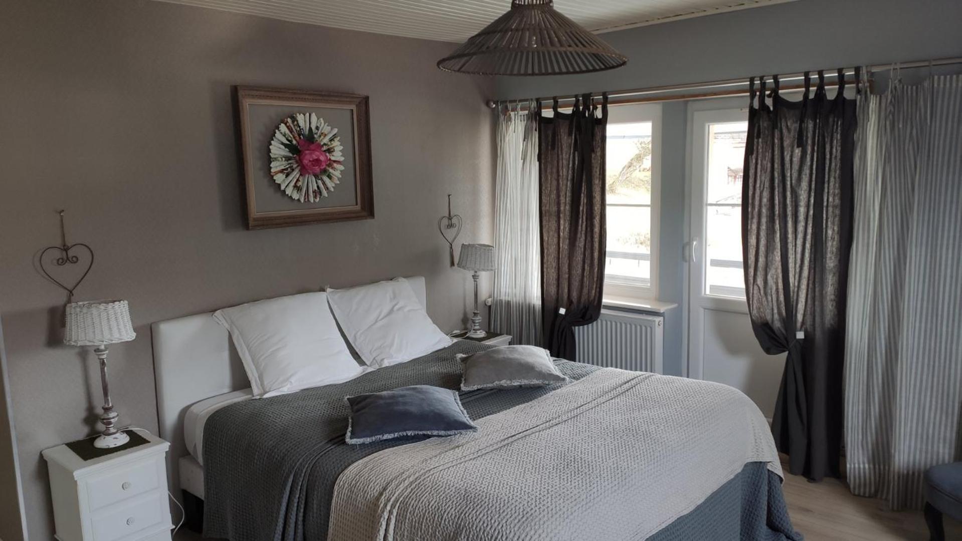 AUX 2 LACS chambres d'hôtes Pierre-Percée Chambre photo